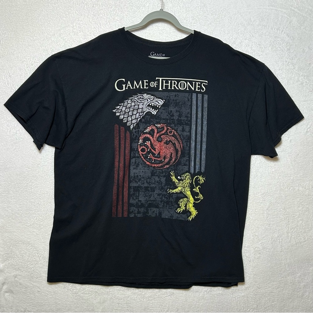 Game of Thrones T-Shirt 2XL Targeryans Starks Lannisters Gight for Iron Throne.